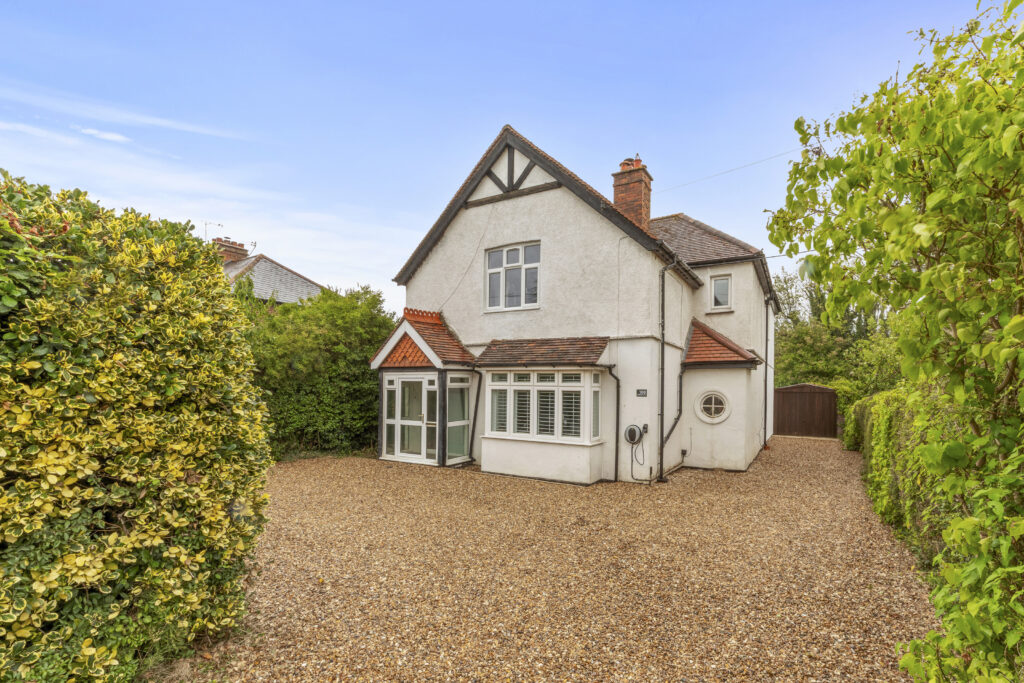 Wendover Road, Stoke Mandeville, HP22