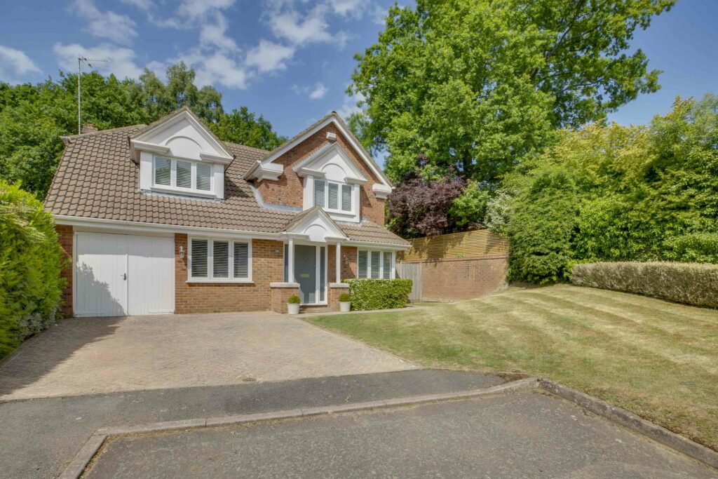 Badger Way, Hazlemere, HP15