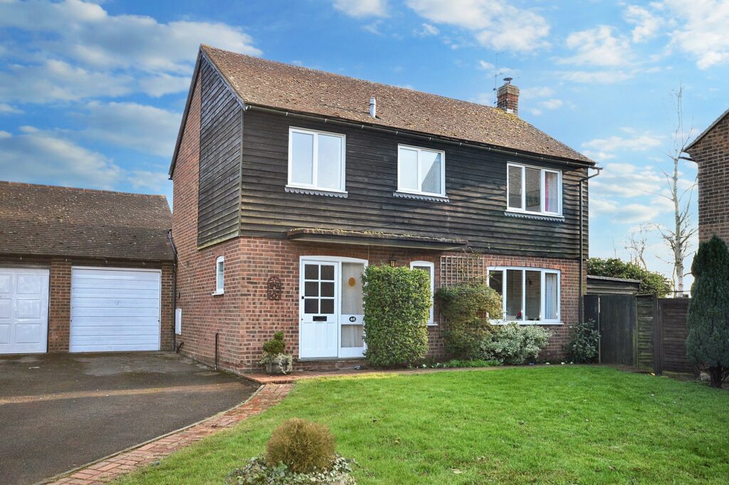 Ligo Avenue, Stoke Mandeville, HP22