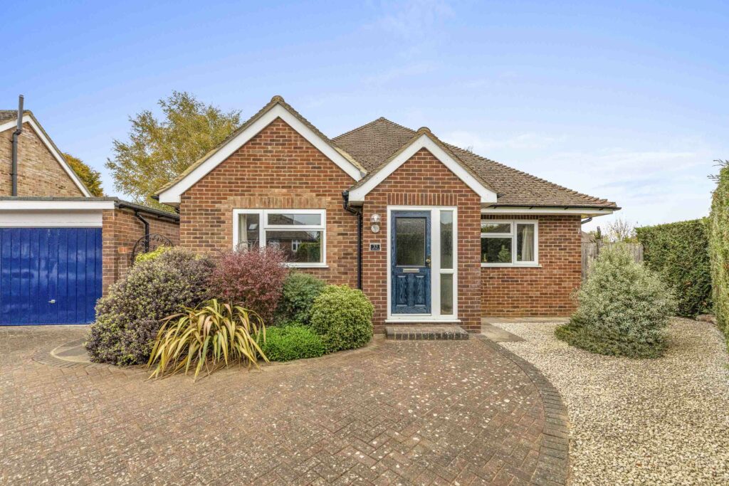 The Chase, Penn, HP10