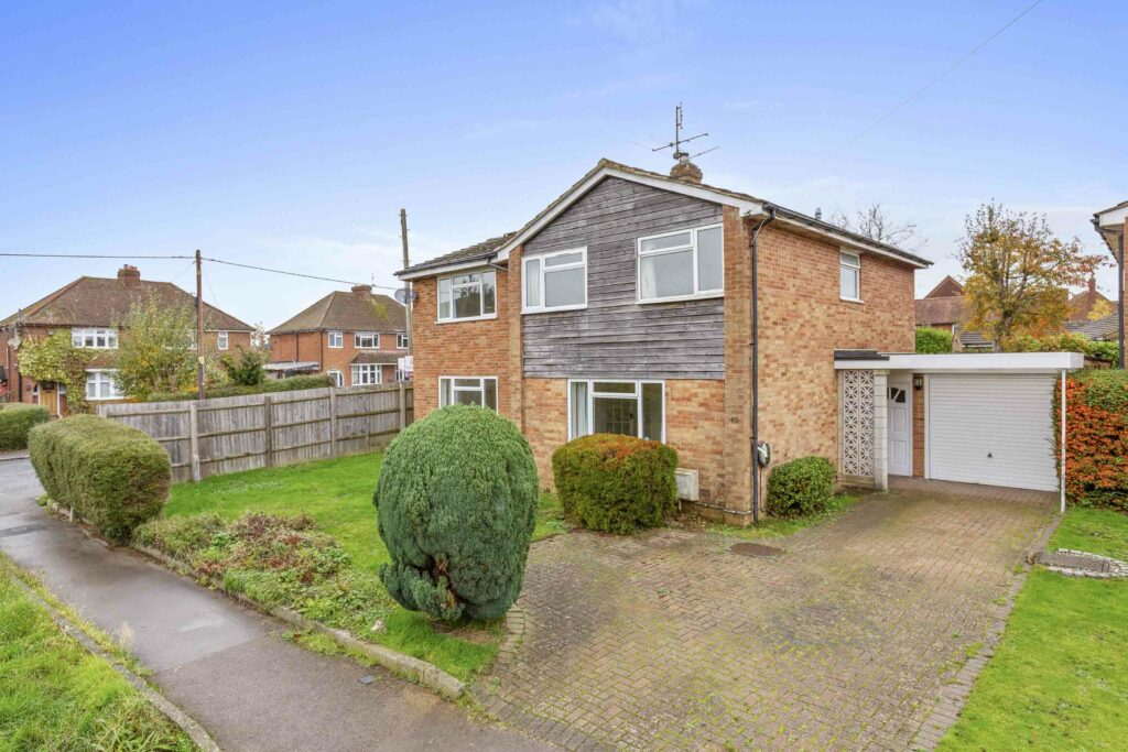 Watchet Lane, Holmer Green, HP15