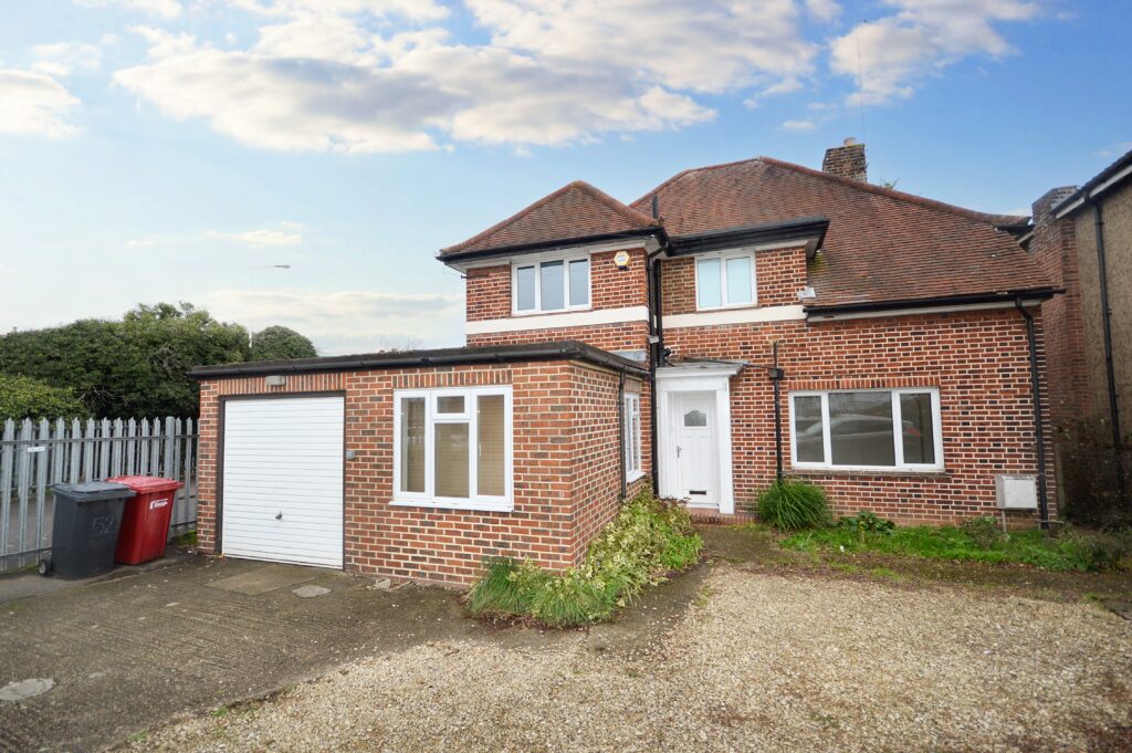 Montem Lane, Slough, SL1