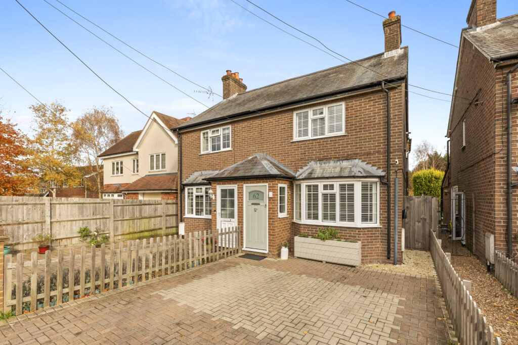 Dobbins Lane, Wendover, HP22