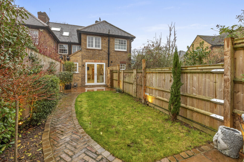 Shepherds Lane, Beaconsfield, HP9