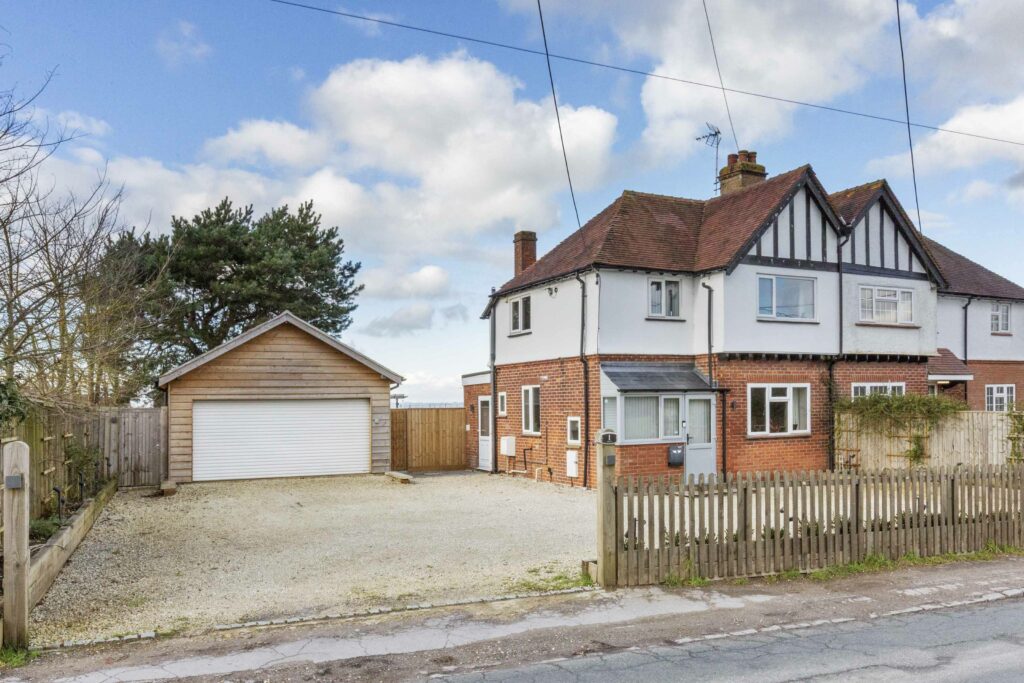 Grove Lane, Great Kimble, HP17