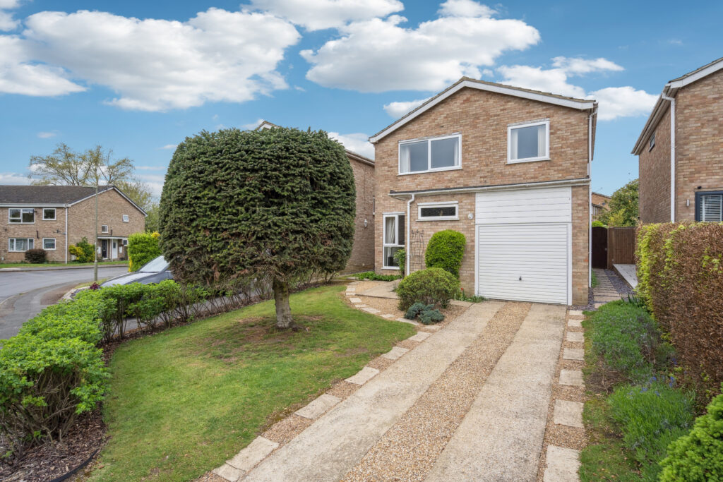 Harrison Place, Thame, OX9