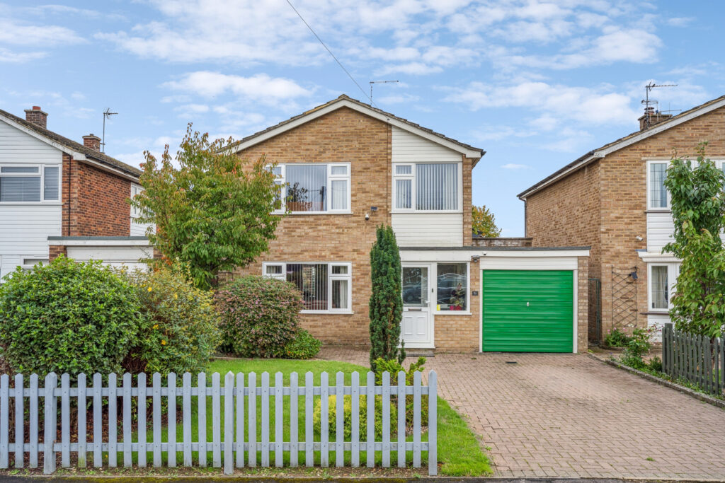 Wykeham Way, Haddenham, HP17