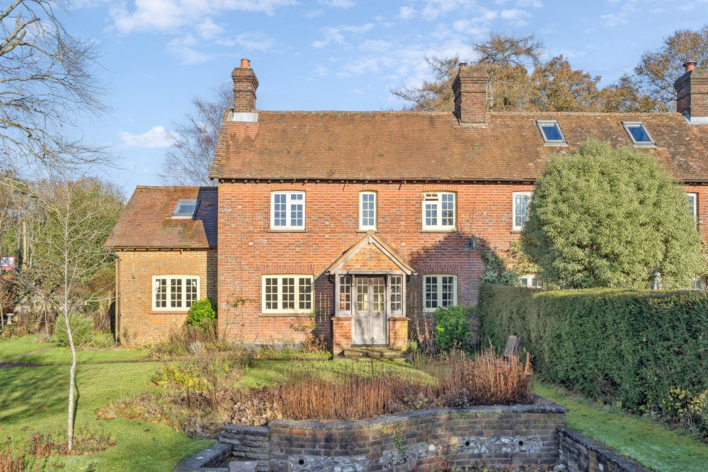 Cobblershill, Little Hampden, HP16