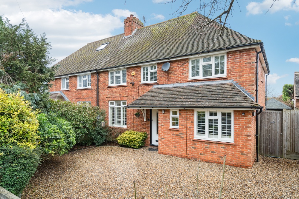 Lower Icknield Way, Longwick, HP27