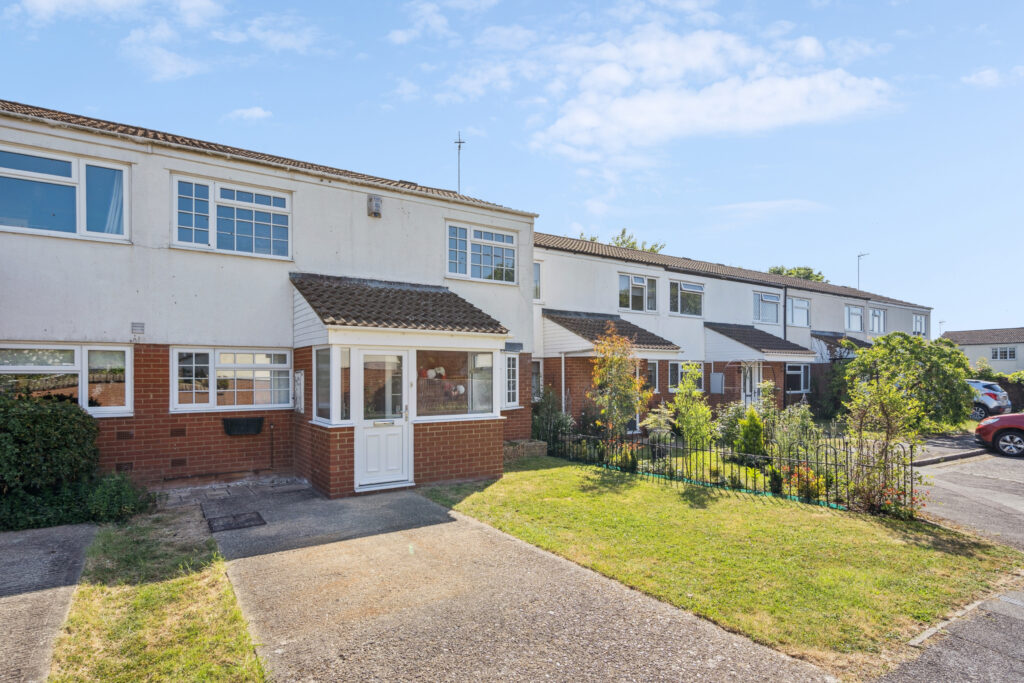 Cottland Clay, Haddenham, HP17