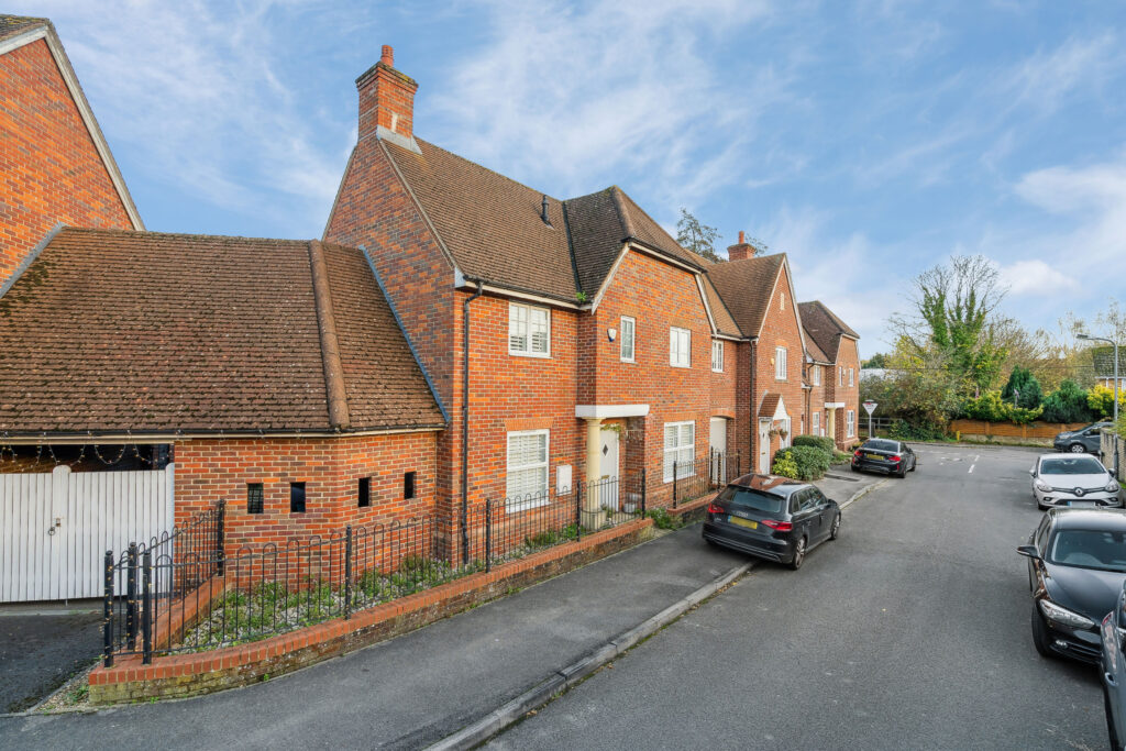 Coaters Lane, Wooburn Green, HP10