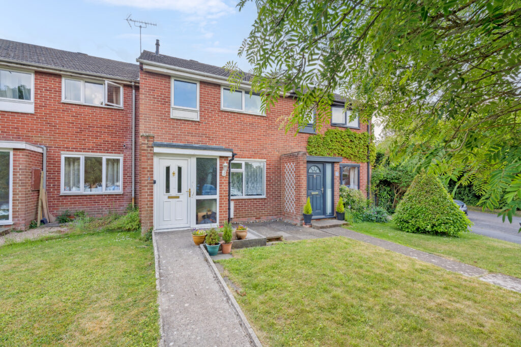 Webster Close, Thame, OX9