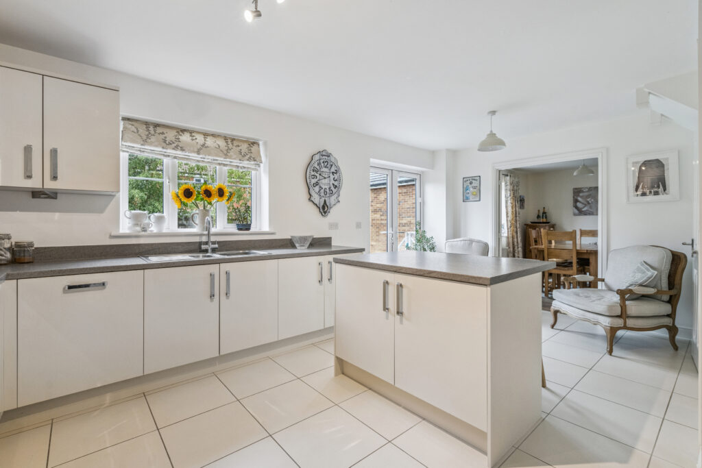 Cotts Field, Haddenham, HP17