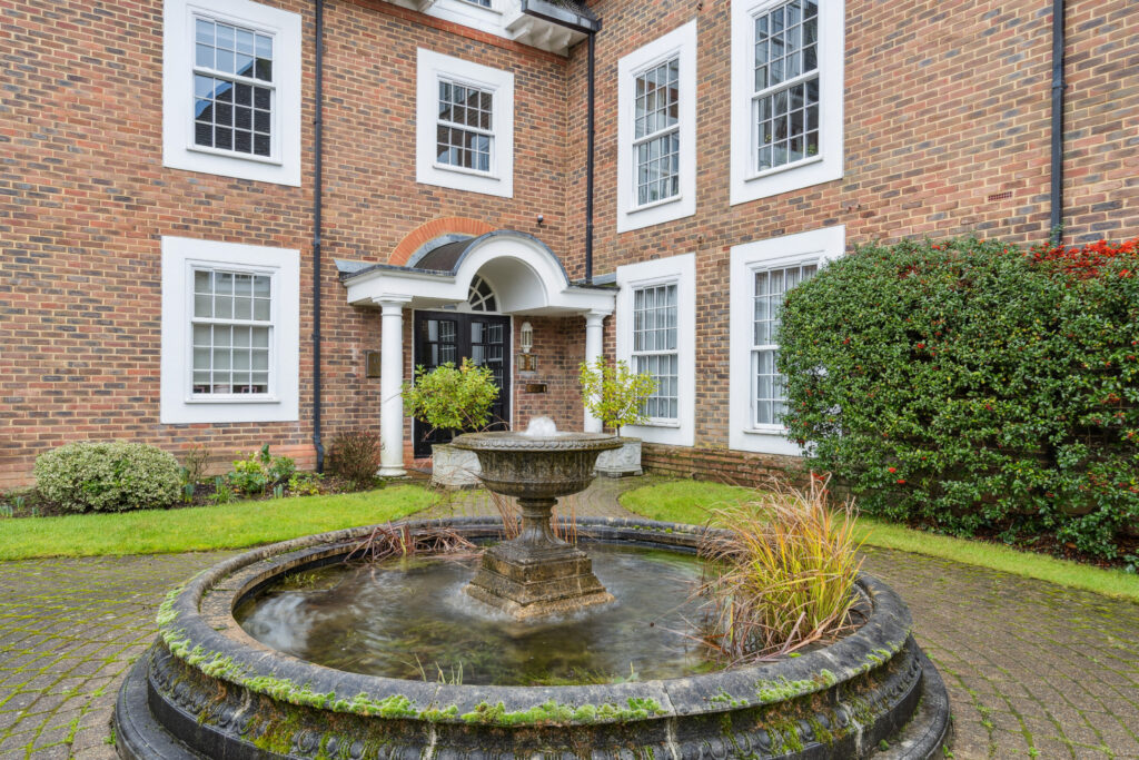 Crossways, Beaconsfield, HP9