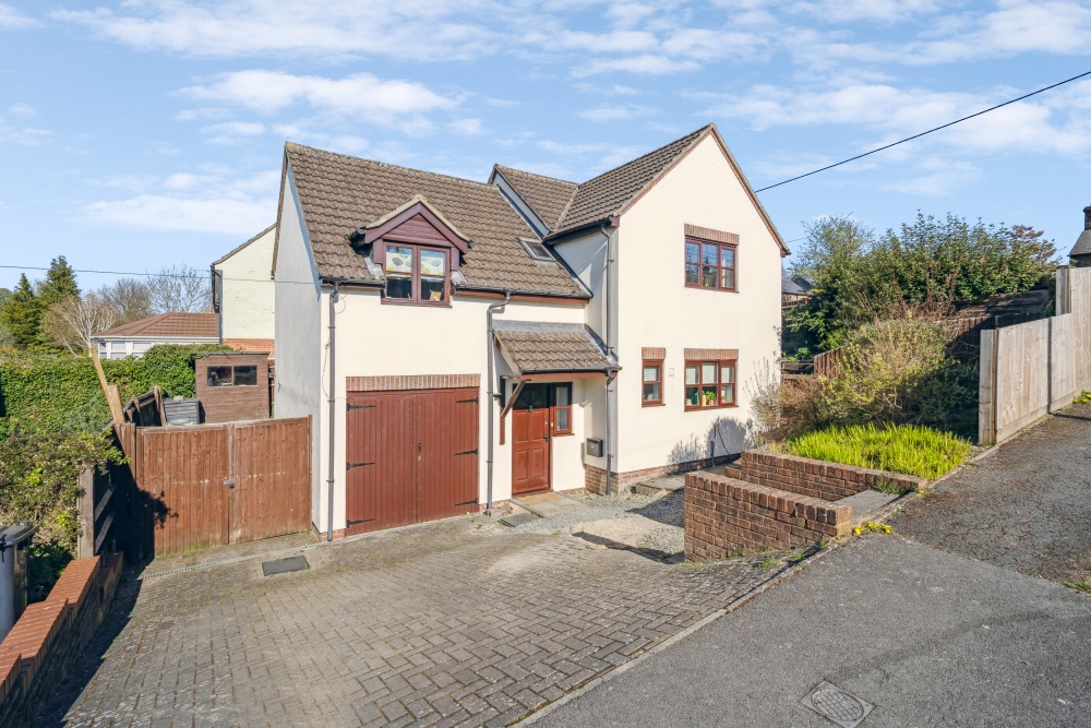 Fairway, Princes Risborough, HP27