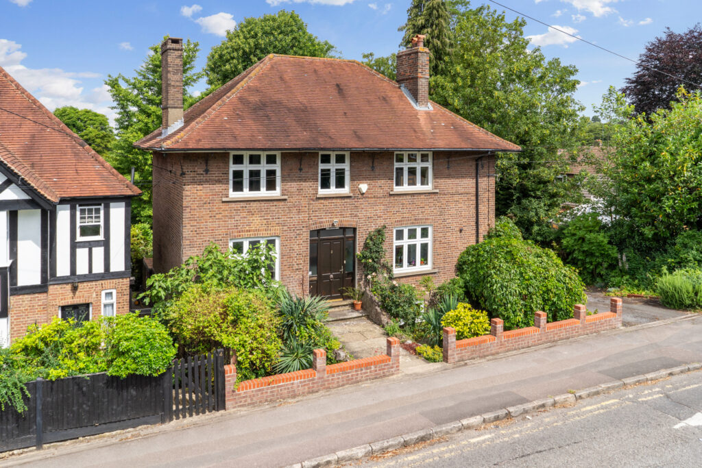 Station Road, Princes Risborough, HP27