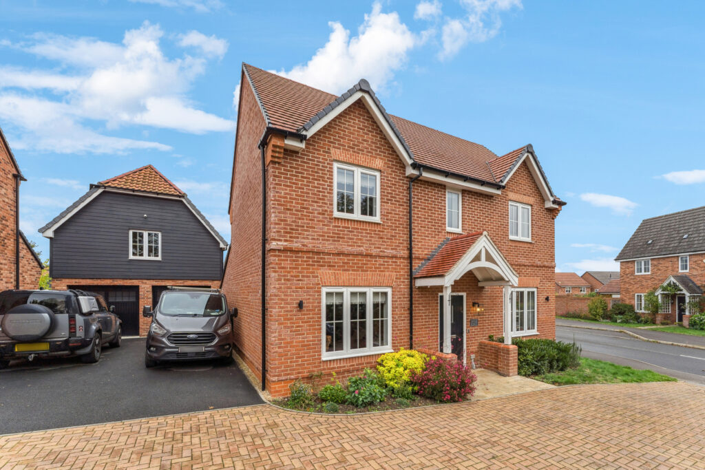 Roman Way, Thame, OX9