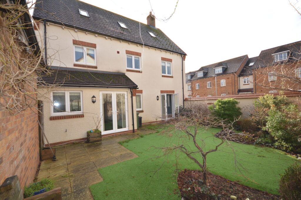 Cotts Field, Haddenham, HP17