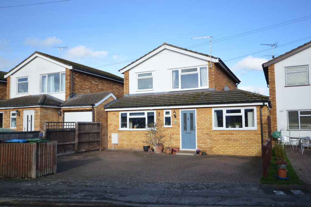 Stokes Lane, Haddenham, HP17