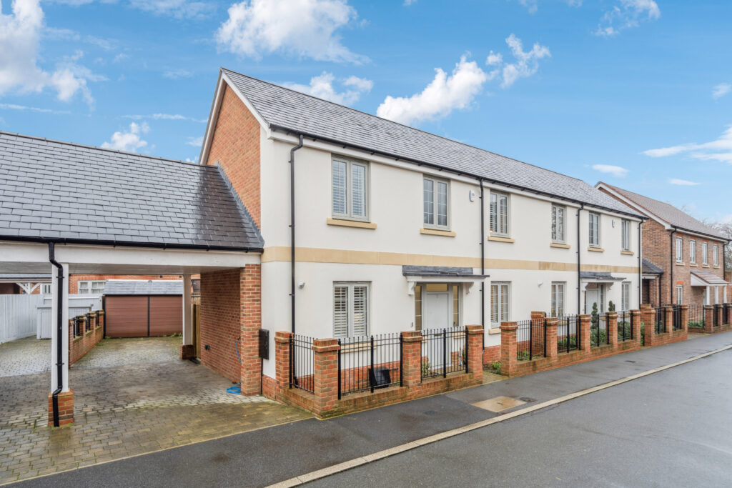 Uttley Lane, Wilton Park, HP9