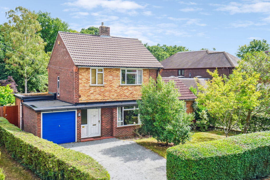 Cherry Tree Road, Beaconsfield, HP9