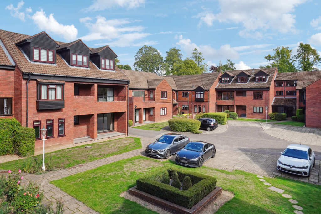 Snells Wood Court, Little Chalfont, HP7