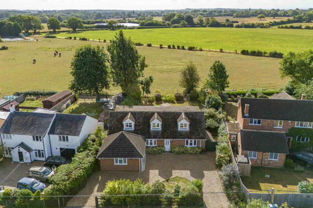 North Road, Widmer End, HP15