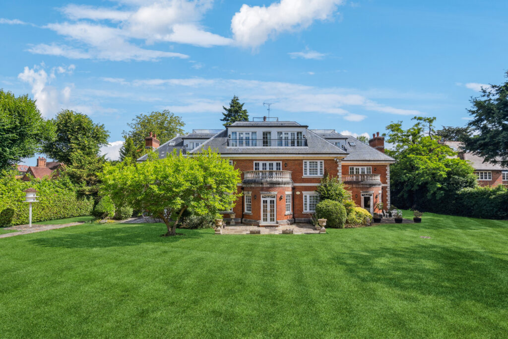 Grove Road, Boyne House, HP9